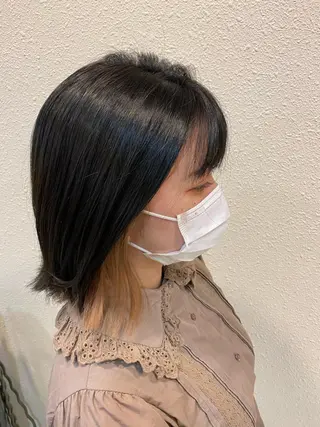 ショート カラー 中川 茜里のヘアスタイル