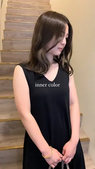 セミロング カラー 落合希 Olivebeigeのヘアスタイル