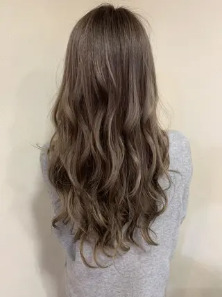 ロング カラー Mikuri 【Little】のヘアスタイル