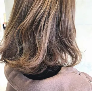 ミディアム カラー 田中 あかねのヘアスタイル
