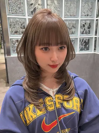 ミディアム カラー 🥇KEN /レイヤー/カラーのヘアスタイル