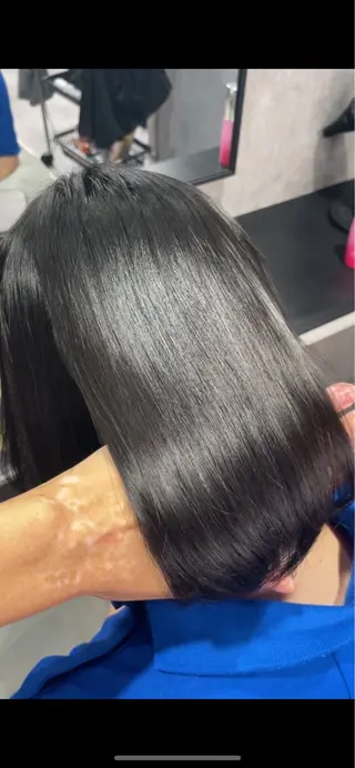 ロング 韓国風レイヤーカラー ライムのヘアスタイル