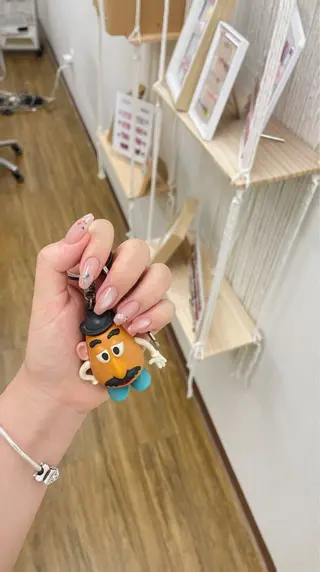 ネイル パラジェル登録店　Nailsalon Amour  上野湯島店所属・🫧 はる🩵のネイルデザイン