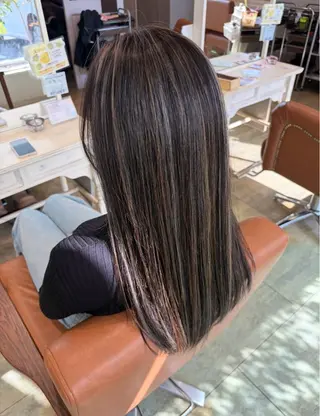 ロング カラーモデル募集中✨ MIKUのヘアスタイル