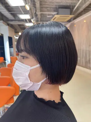 ショート パーマ 鶴﨑 美優亜のヘアスタイル