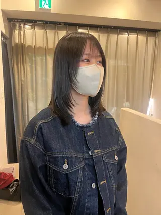 ミディアム カラー 竹内 穂乃佳のヘアスタイル