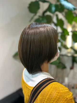 カラー 西村 優那のヘアスタイル