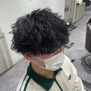 パーマ 川﨑 真歩のヘアスタイル