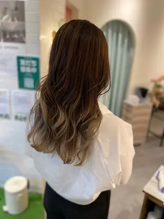 ロング カラー レイヤーカット✨ 艶髪藤野のヘアスタイル