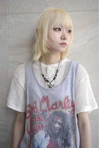 ミディアム カラー ハイトーン×髪質改善 Gran Luciaのヘアスタイル