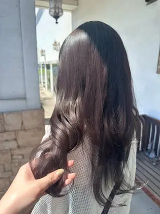 ミディアム カラー 井上 莉緒のヘアスタイル