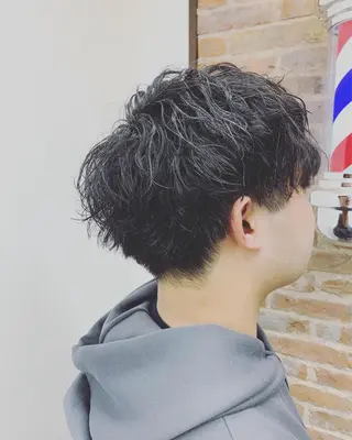 ミディアム パーマ 嶋 悠哉のヘアスタイル