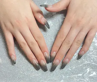 ネイル VIERU 🌈🎀💖のネイルデザイン