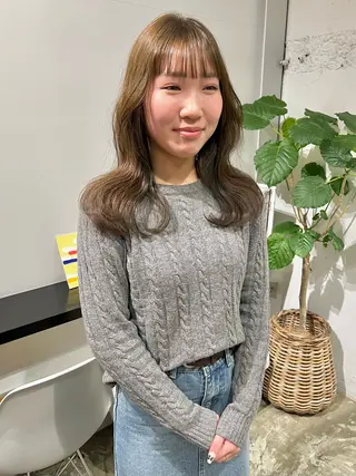 ロング 石井 菜々のヘアスタイル