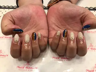 ネイル ネイルリボン 受付スタッフのネイルデザイン