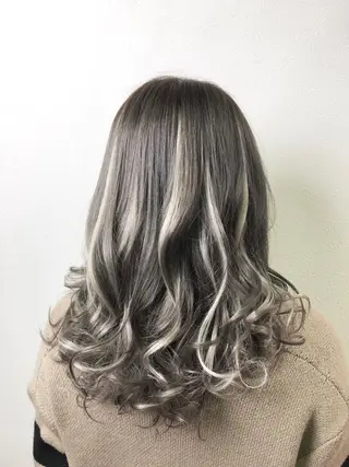 ダブルスキルエクステ /羽エクステ白石宇由のヘアスタイル