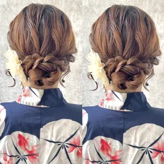 セミロング ヘアメ🎀推しカラー 🥣横浜/しほ🧸のヘアスタイル