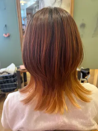 ミディアム クロサワ ヨーコのヘアスタイル