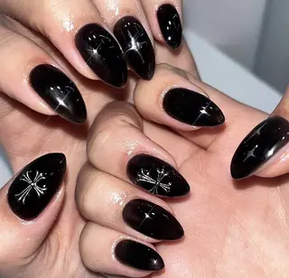 ミディアム ninabeauty 新宿のネイルデザイン