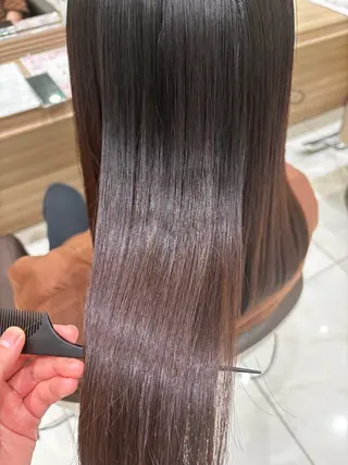 ロング 🐈‍⬛SARA🎀 縮毛矯正のヘアスタイル