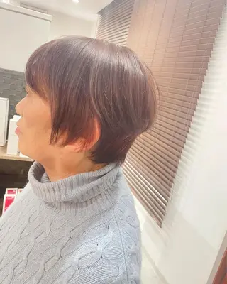 ショート カラー やまこし 美裕樹のヘアスタイル