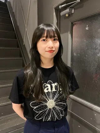 セミロング ナツオ/ レイヤーカットのヘアスタイル