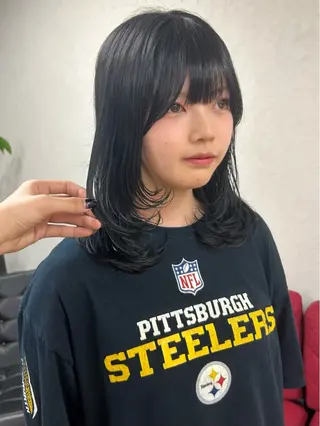 セミロング カラー レイヤー/インナー カラー🦋ルイのヘアスタイル