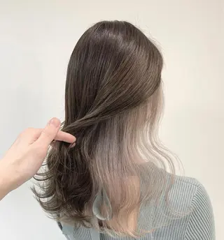 セミロング naomi (夜間営業受付中★)のヘアスタイル