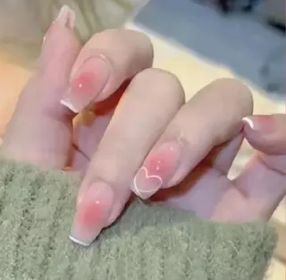 ネイル Theone栄店 伊藤のネイルデザイン