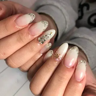 ネイル MAXKELLY スタッフのネイルデザイン