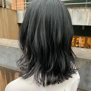 ミディアム カラー パーマ ヘアアレンジ 松田 亮葉のヘアスタイル