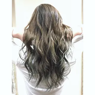 ロング カラー 松村 未央のヘアスタイル