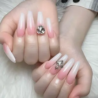 ネイル Nail salon EM（エム）諸星のネイルデザイン