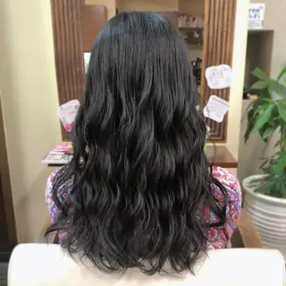 セミロング カラー 山崎 絵莉香のヘアスタイル