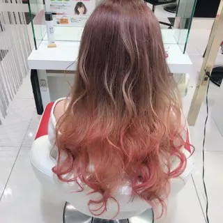 ロング naomi (夜間営業受付中★)のヘアスタイル