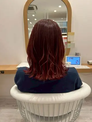 ミディアム adorable 山田菜々美のヘアスタイル