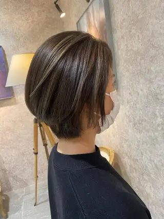 ショート カラー earth尾形美穂 🫧髪質改善縮毛🫧のヘアスタイル
