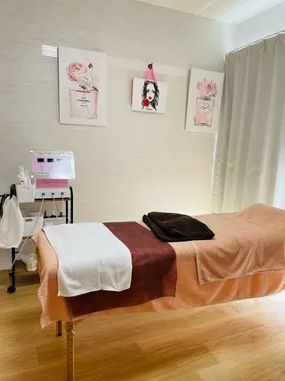 ビューティーサロン B.glossyのネイルデザイン