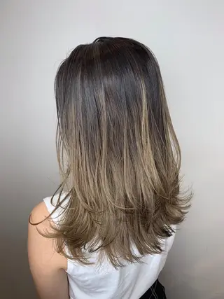 ミディアム カラー シールエクステ♦️ レイヤー♦️福田晃大のヘアスタイル