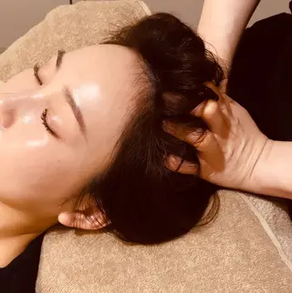 宮元クリニック(美容)所属・ドライヘッドスパ MCのエステ・リラクイメージ