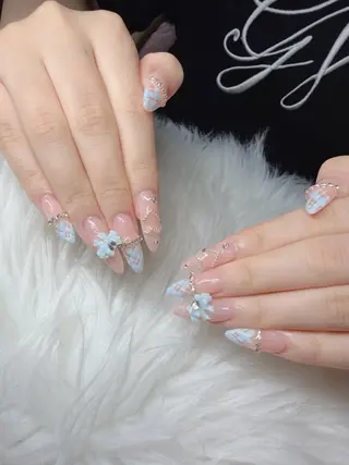 ネイル Lee Nailsのネイルデザイン