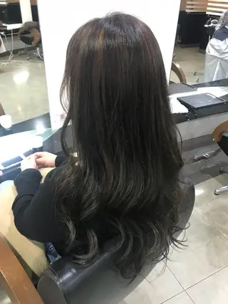 ロング カラー ヘアアレンジ 烏山 達也のヘアスタイル