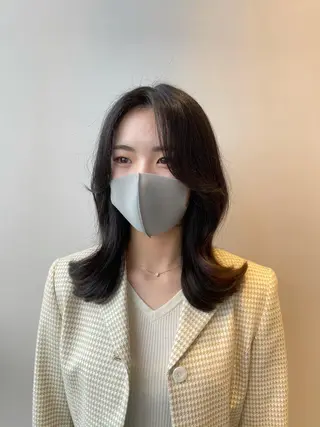 ミディアム ❤︎︎韓国ヘア❤︎︎ 𝑺𝒉𝒊𝒉𝒐のヘアスタイル