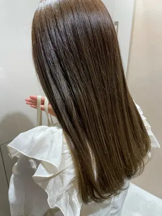 ロング カラー 池上 琉加のヘアスタイル