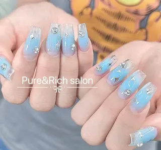 ネイル Pure&Rich Nailのネイルデザイン