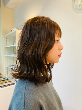 ミディアム PazRood 山下のヘアスタイル