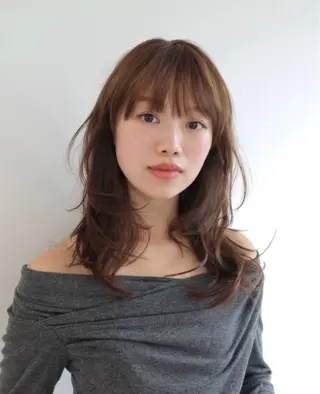 ロング 山下 凪澄のヘアスタイル