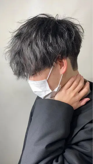 ショート カラー パーマ メンズ 寳泉 章弘のヘアスタイル