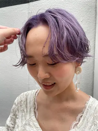 ショート カラー オカモト ミユウのヘアスタイル