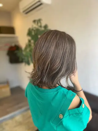 ミディアム YAP！HAIR トコツメアヤノのヘアスタイル